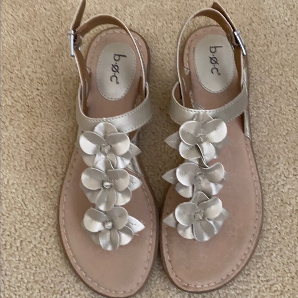b.o.c. Leather Floral Sandals